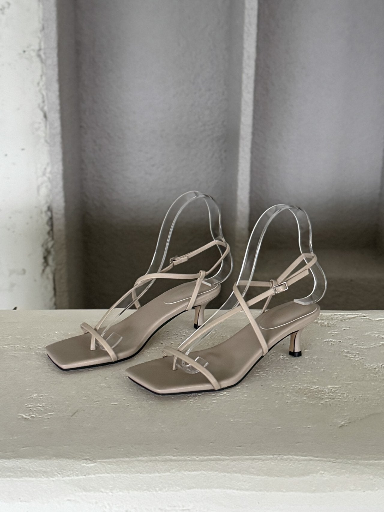 strap camellia sandals