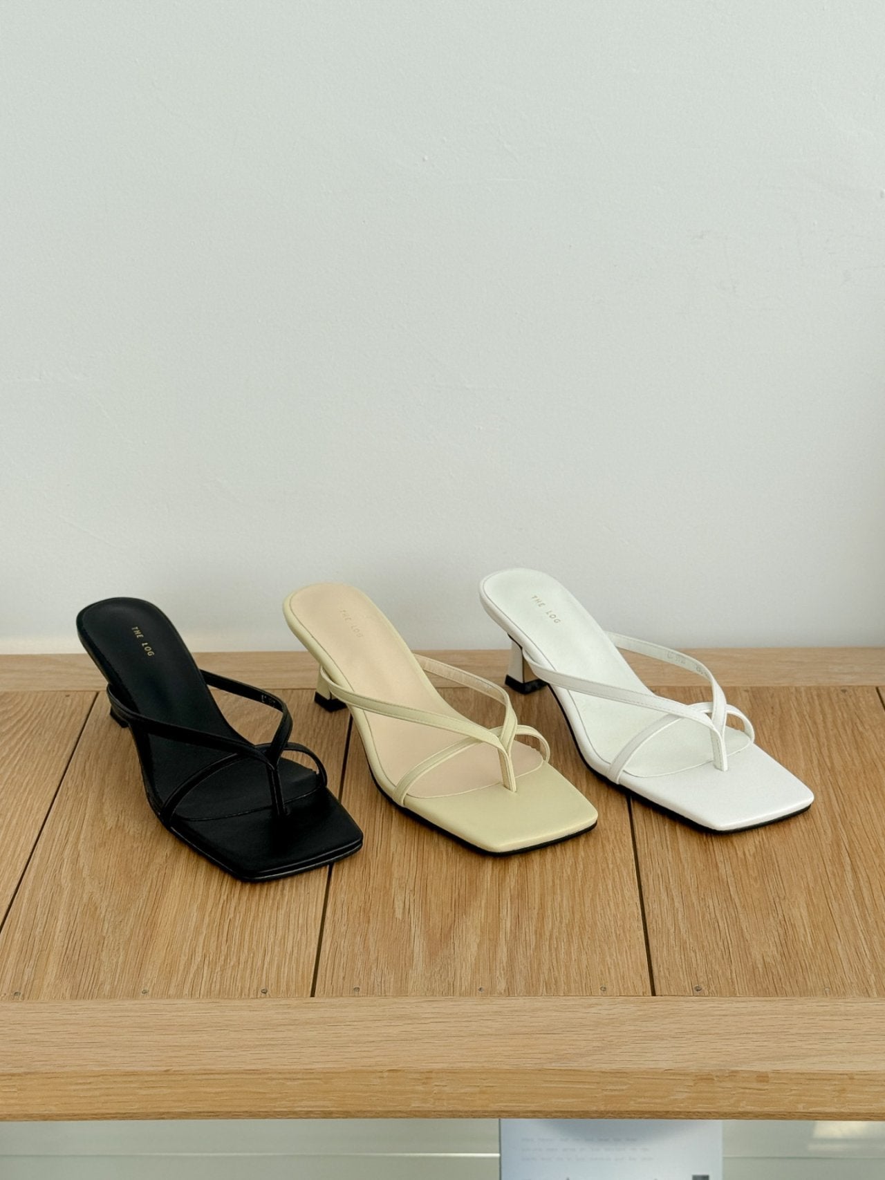 Square strap mule