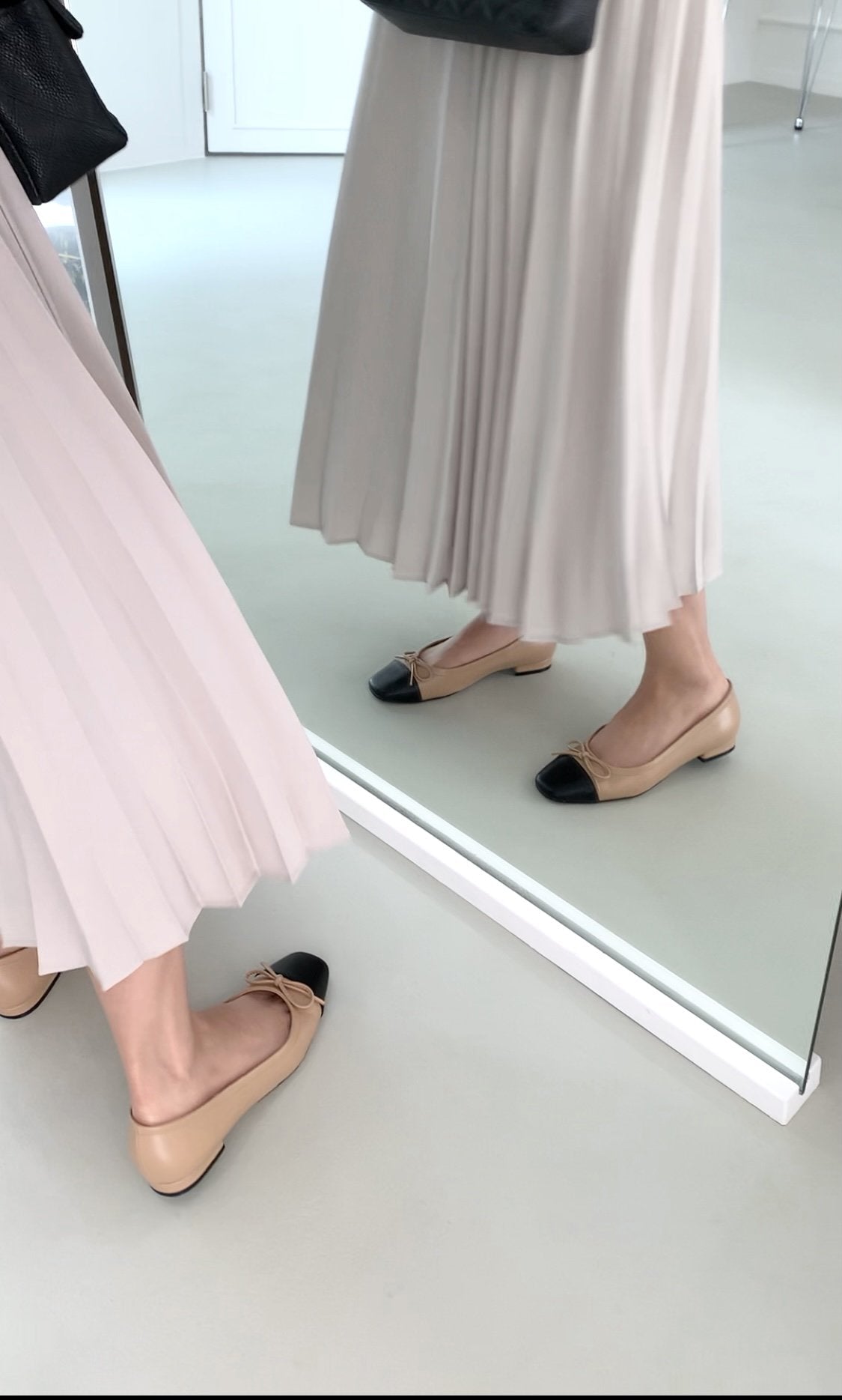 Two-tone combi ribbon flat