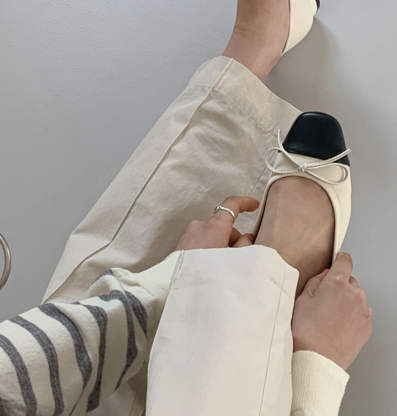 Two-tone combi ribbon flat