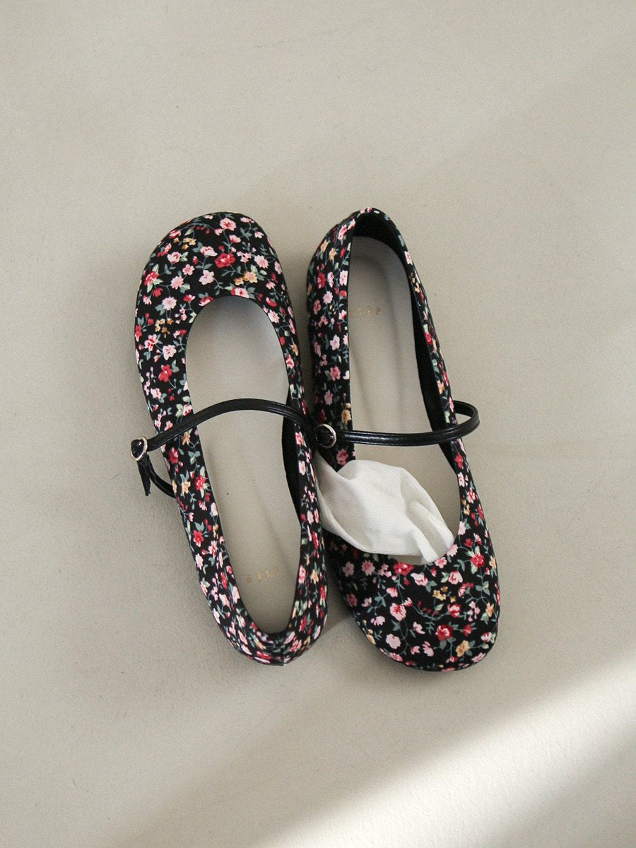nu Round Mary Jane Flat