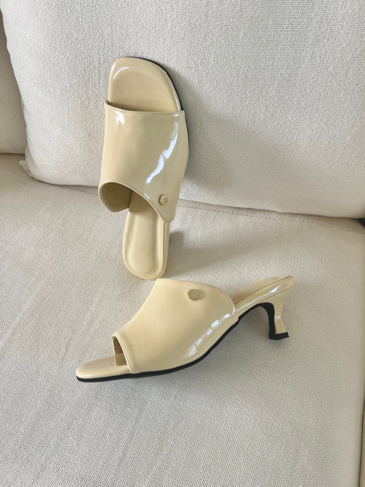 Anamel Mule Slippers