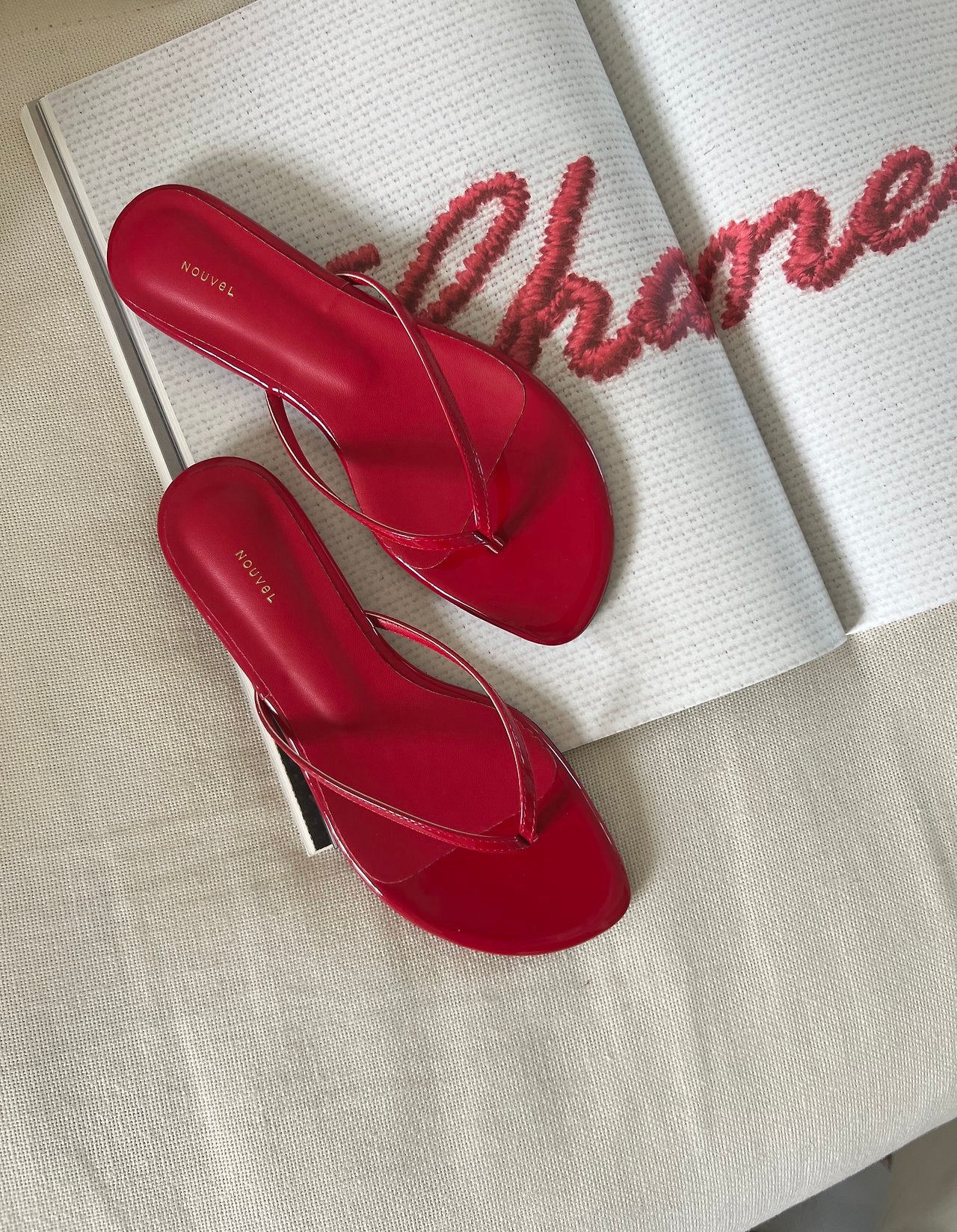 Enamel flip-flop Slippers
