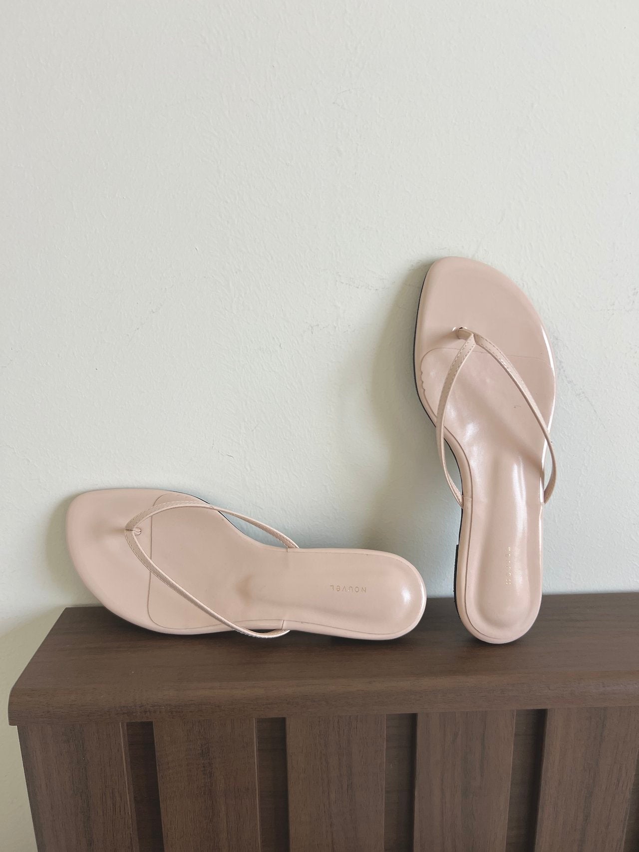 Enamel flip-flop Slippers