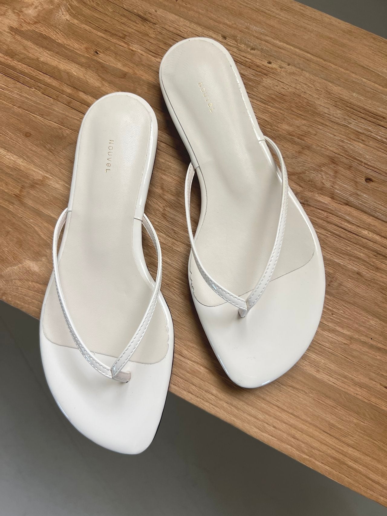 Enamel flip-flop Slippers