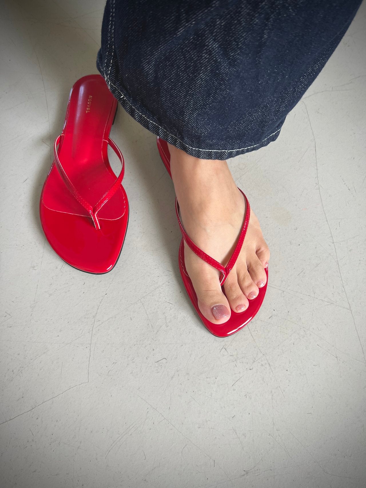 Enamel flip-flop Slippers