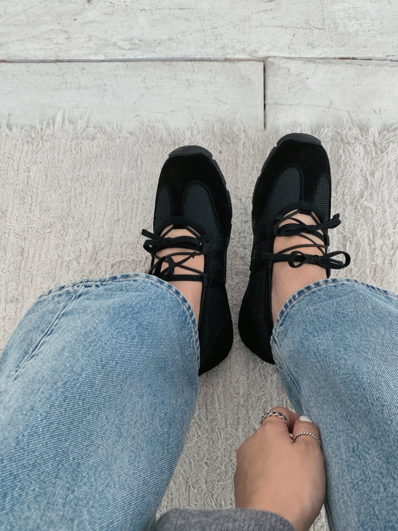 Ribbon Mood Sneakers-2col