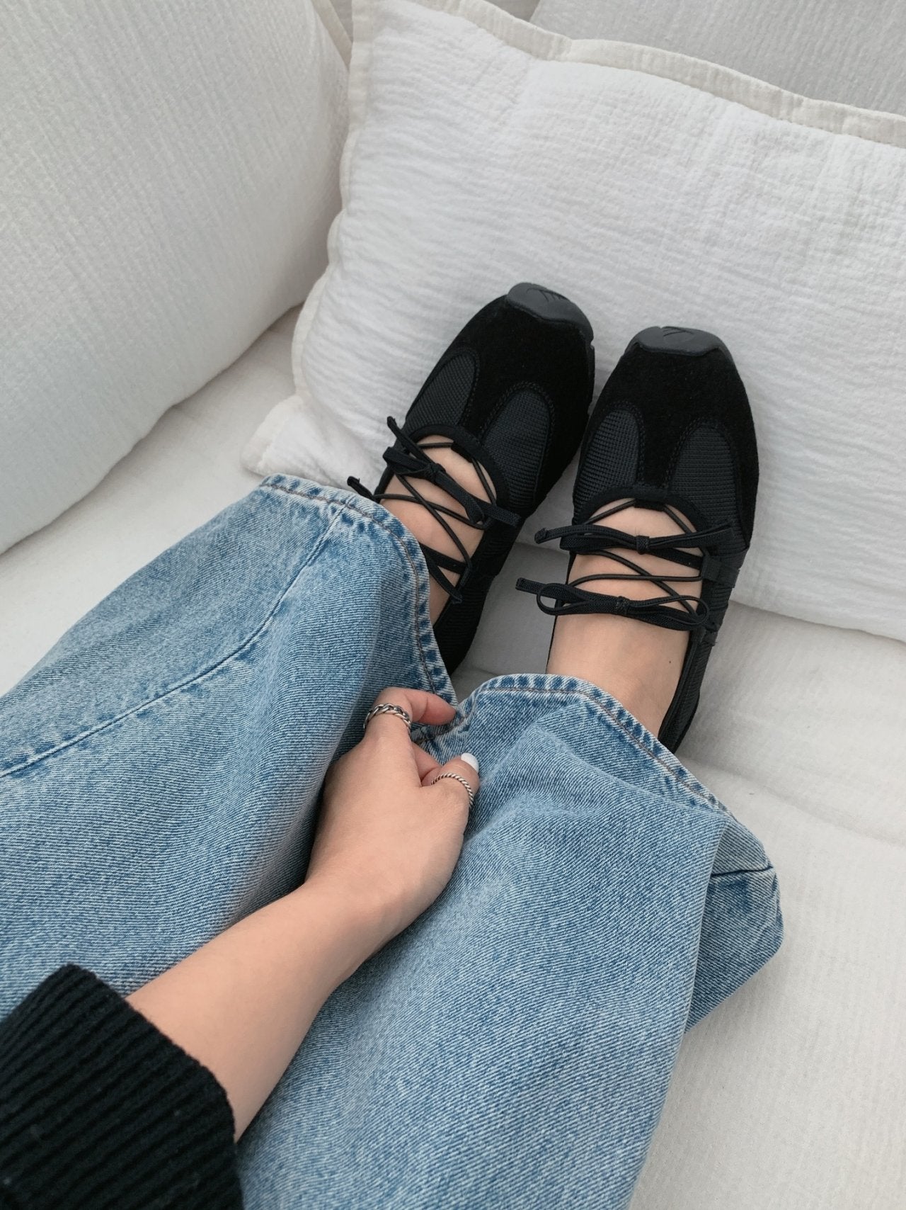 Ribbon Mood Sneakers-2col