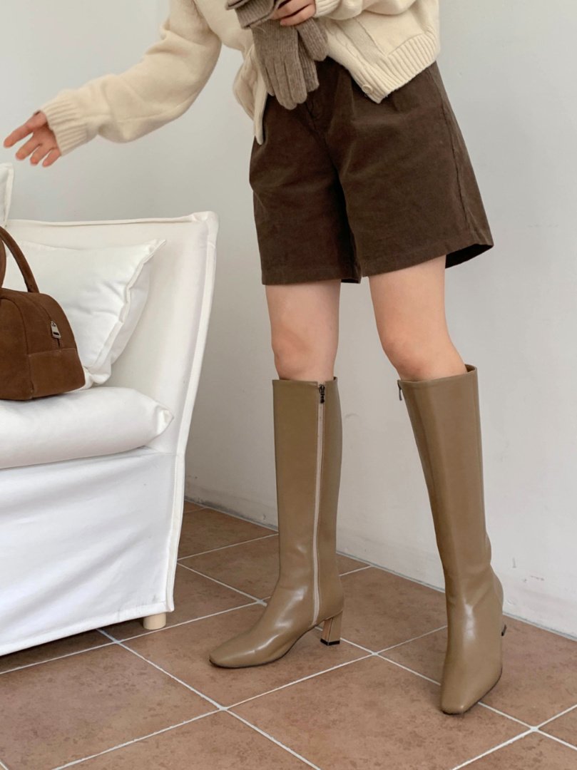 Feminine classic long boots 7 cm