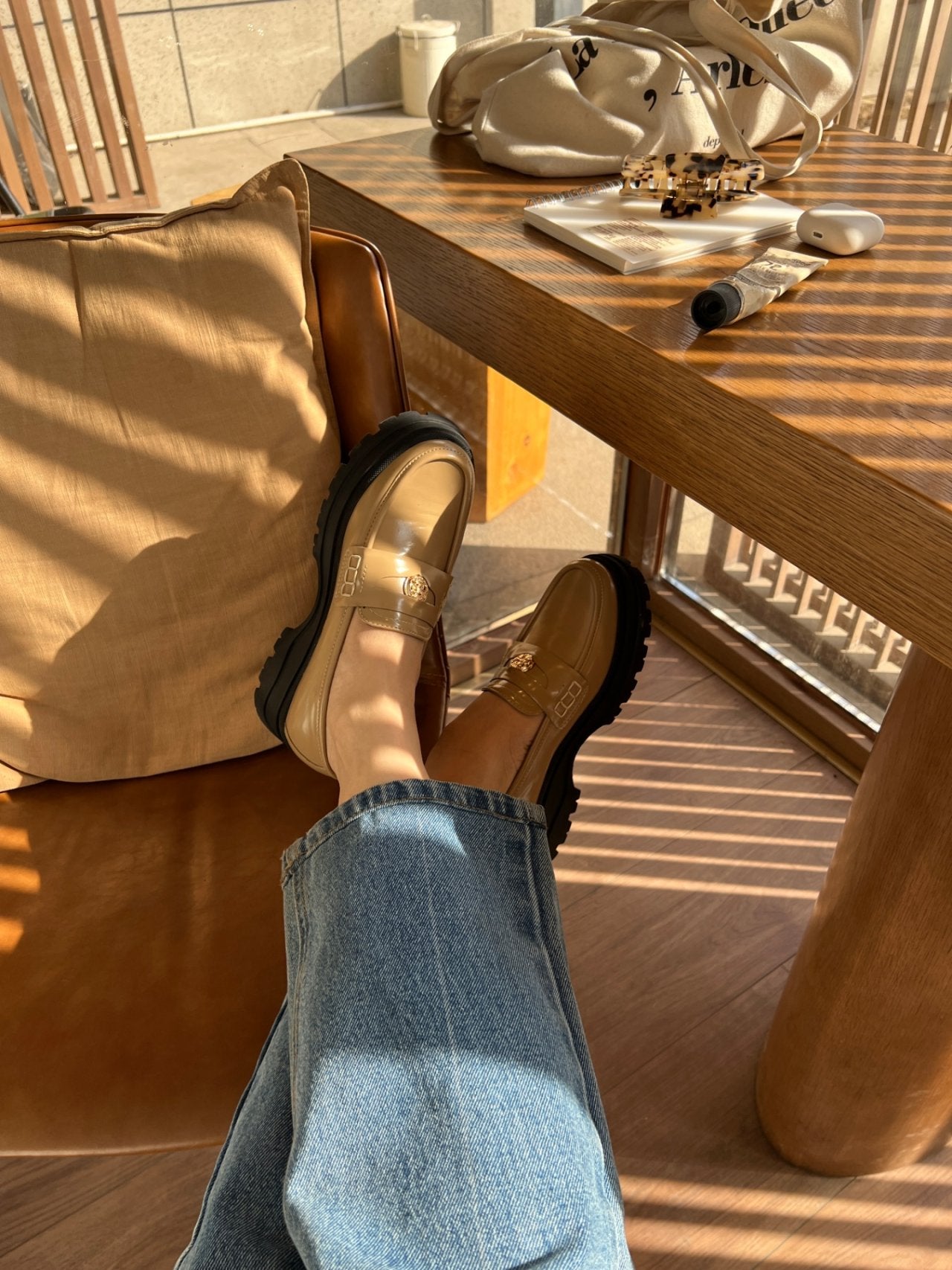 Boen platform button loafers