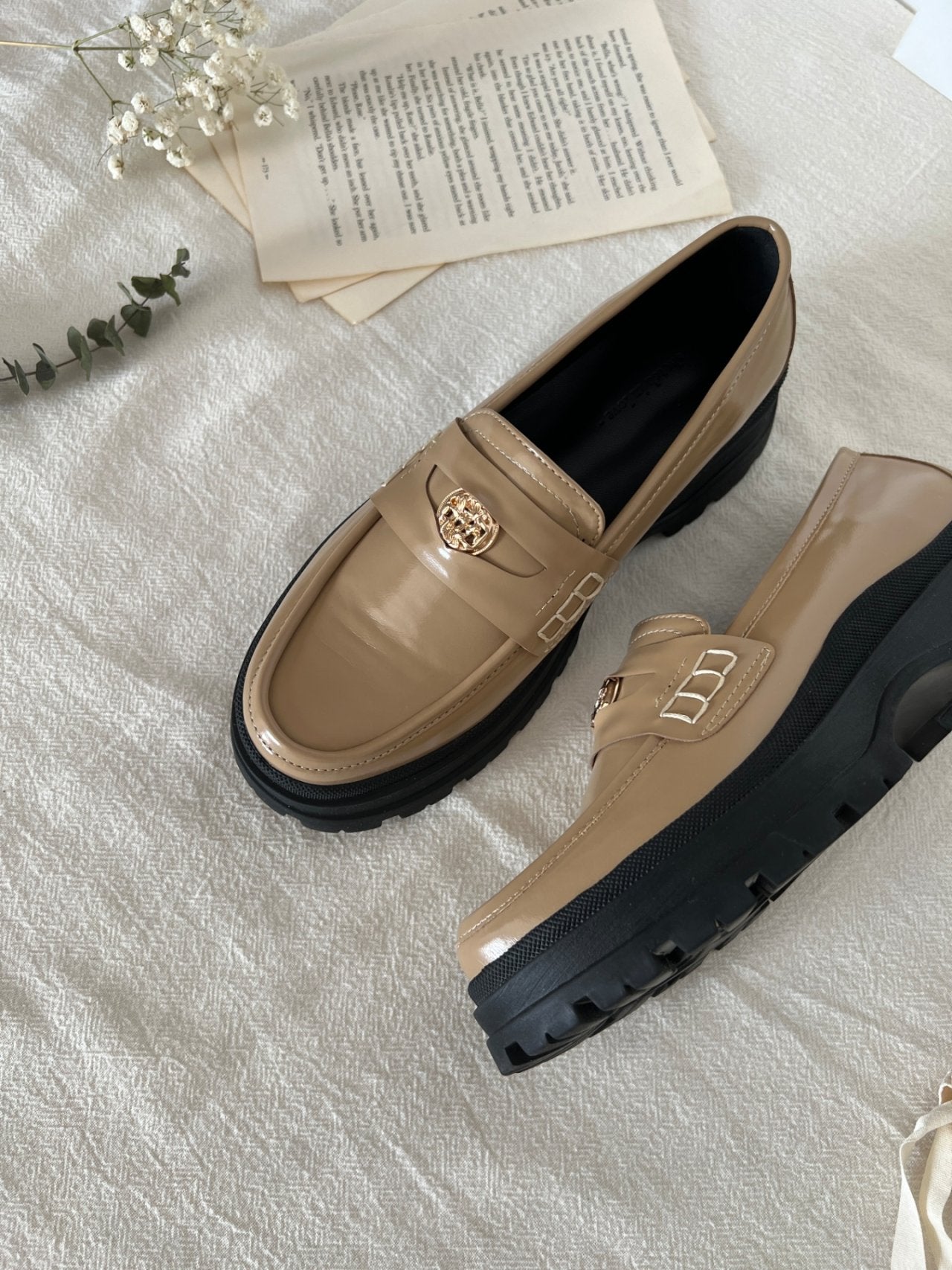 Boen platform button loafers