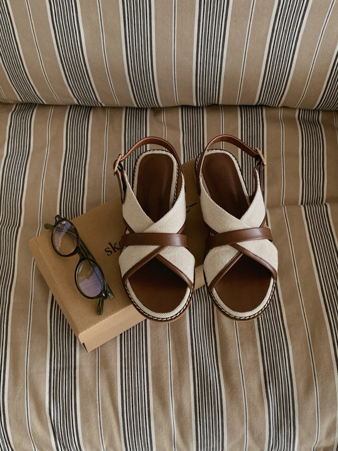 Canvas X-strap Sandal