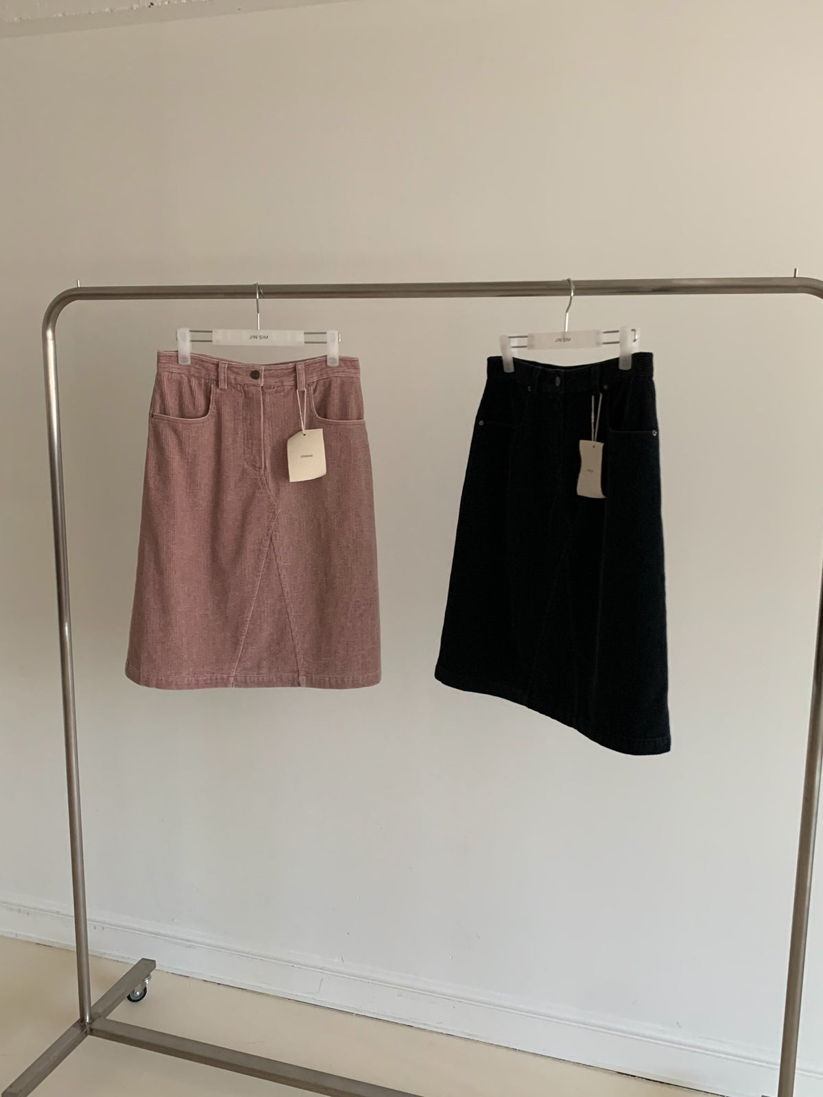 here corduroy skirt-2col
