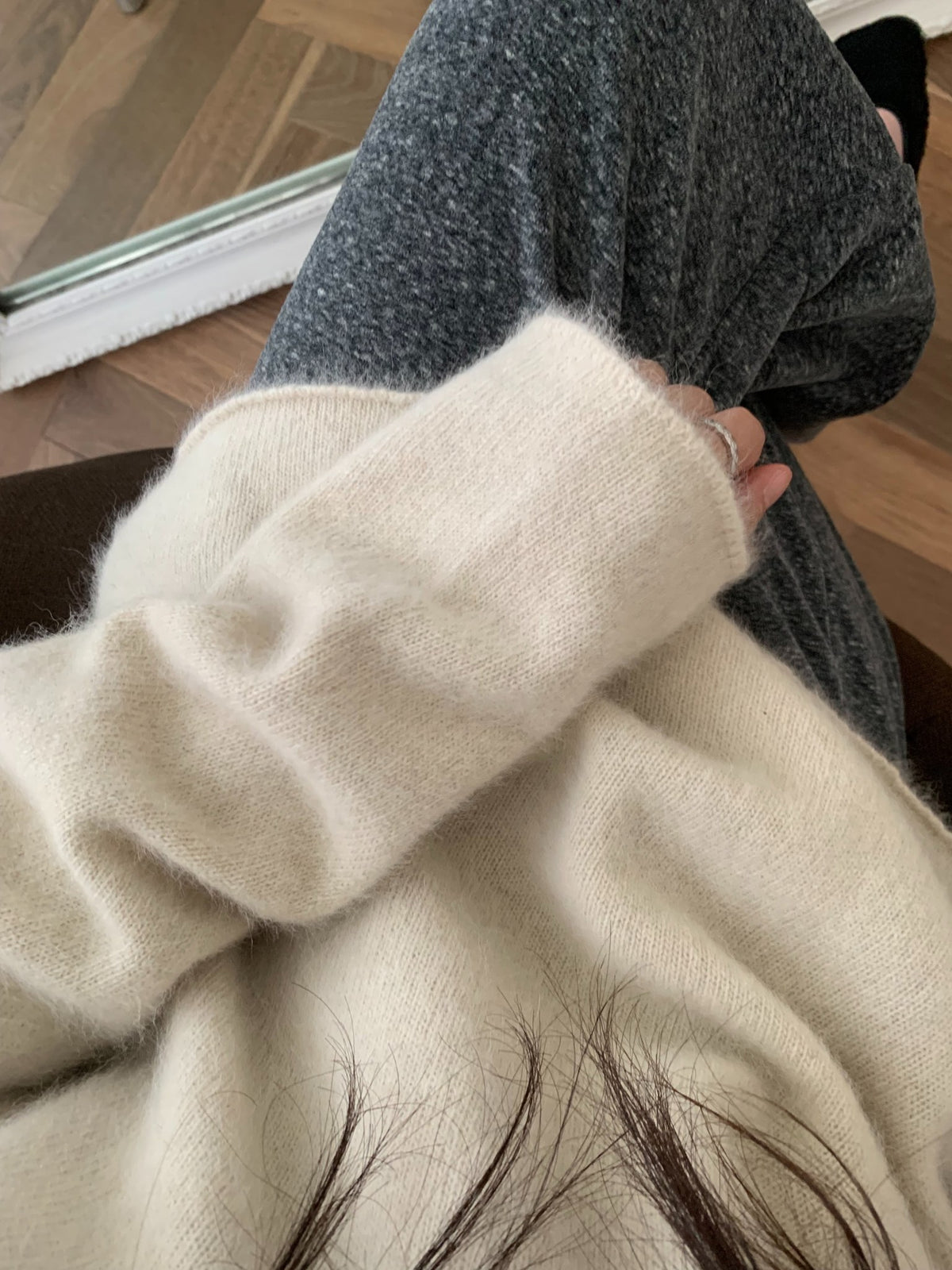 raccoon hill v knit-4col