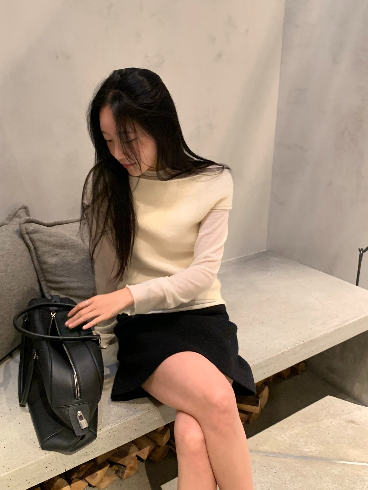 Dial off shoulder knit-4col