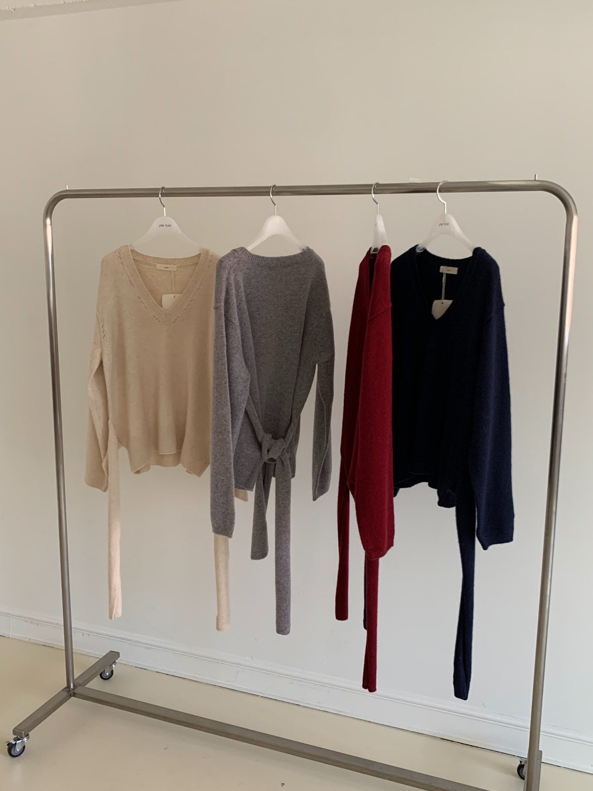 mile v-neck knit-4col