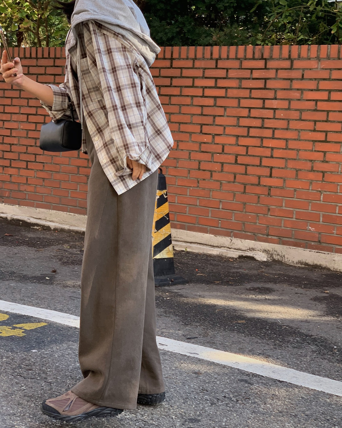liter camel hood check shirt