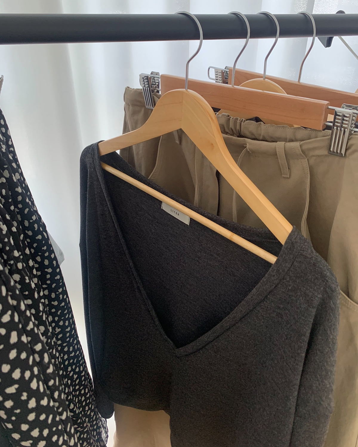 liter ford deep v-neck top-2col