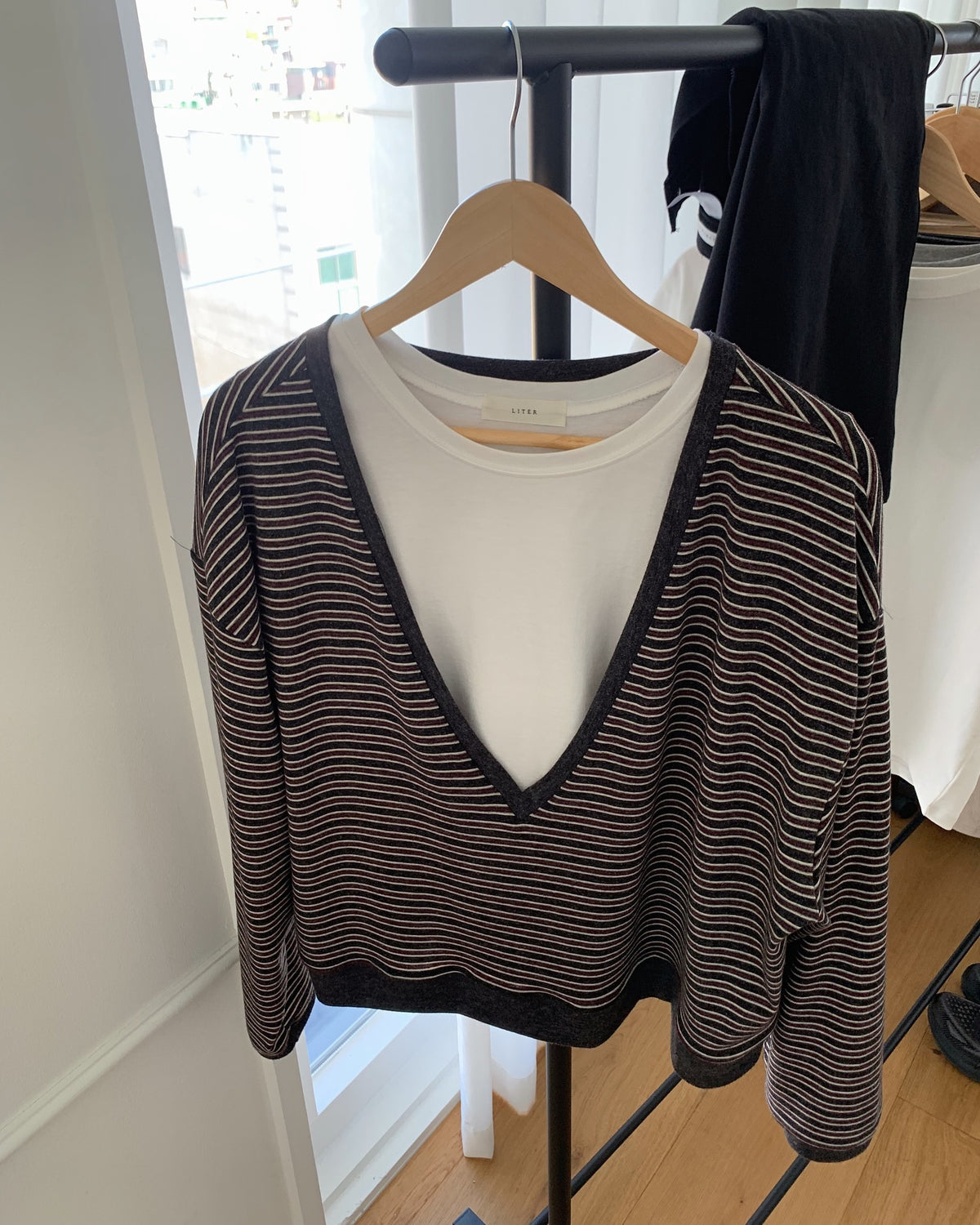 liter ford deep v-neck top-2col
