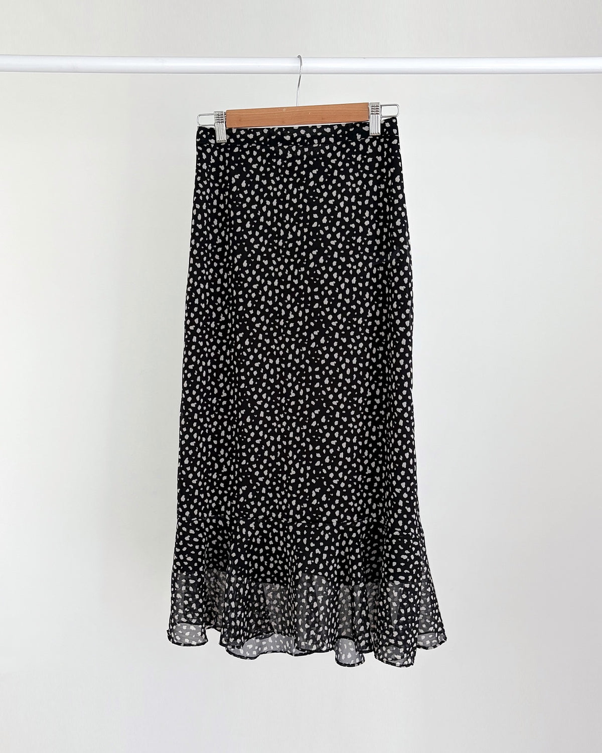 liter wave leopard skirt