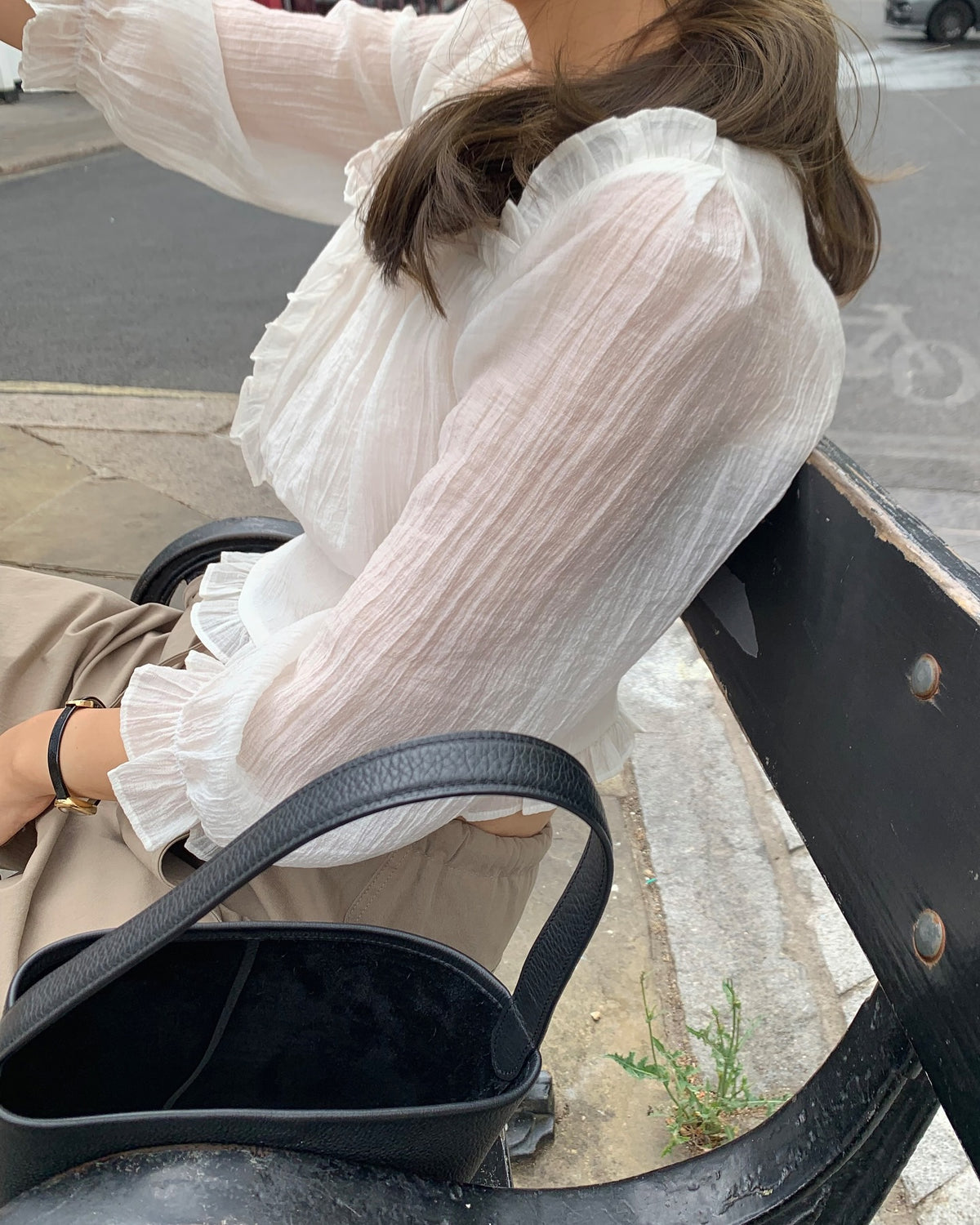 liter oliver frill blouse-2col