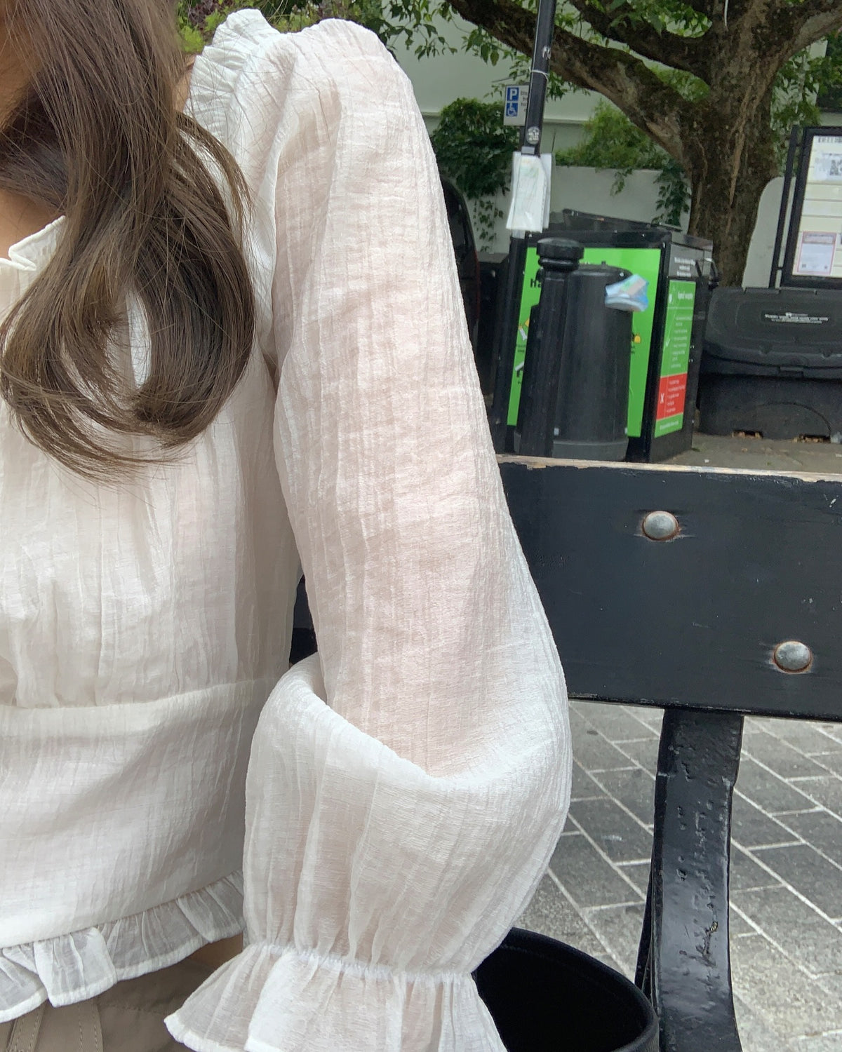 liter oliver frill blouse-2col