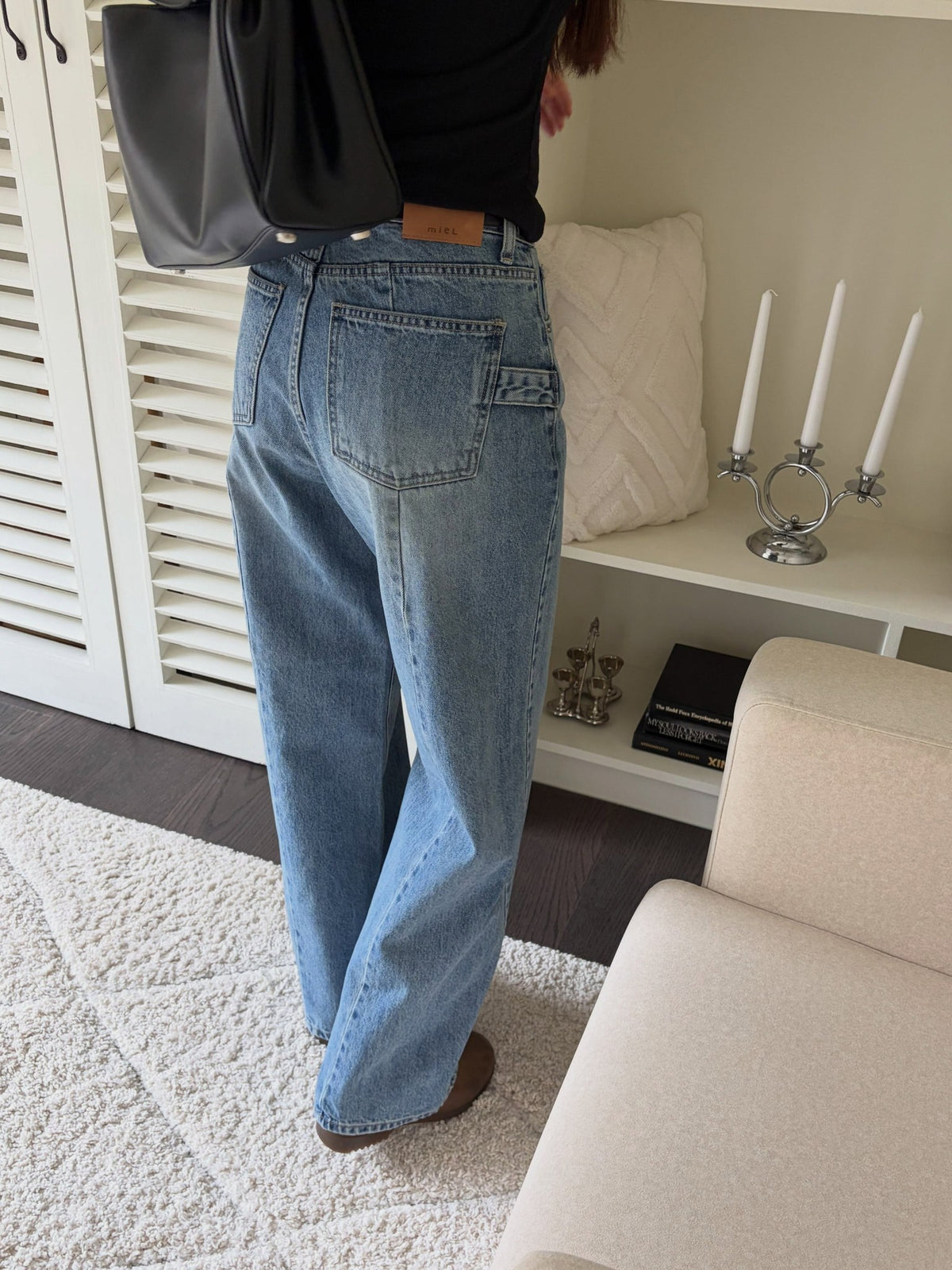 ️ 162 rear incision denim