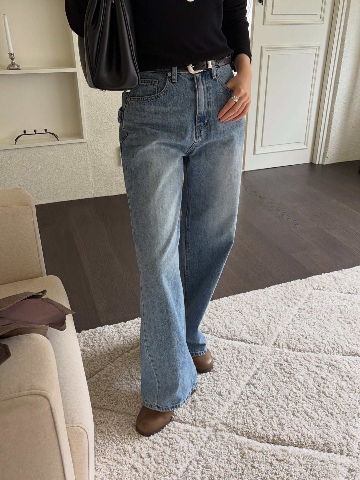 ️ 162 rear incision denim