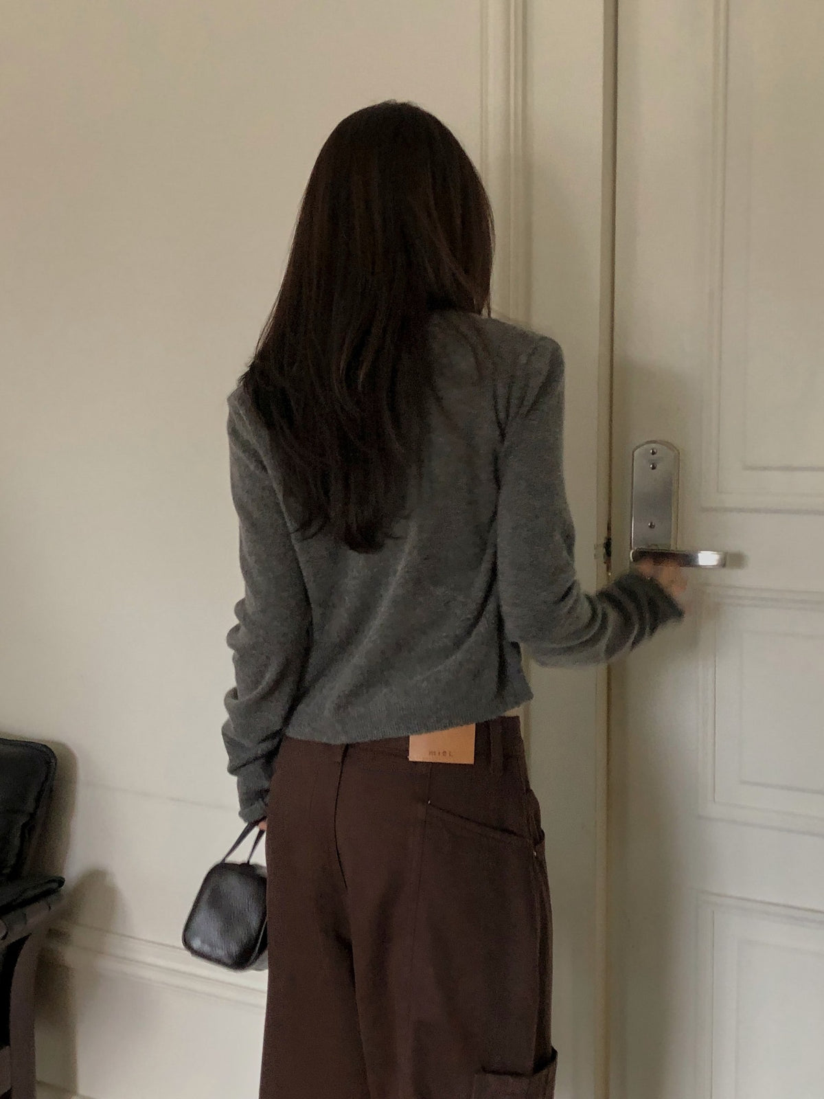 ️ 162 rear incision denim