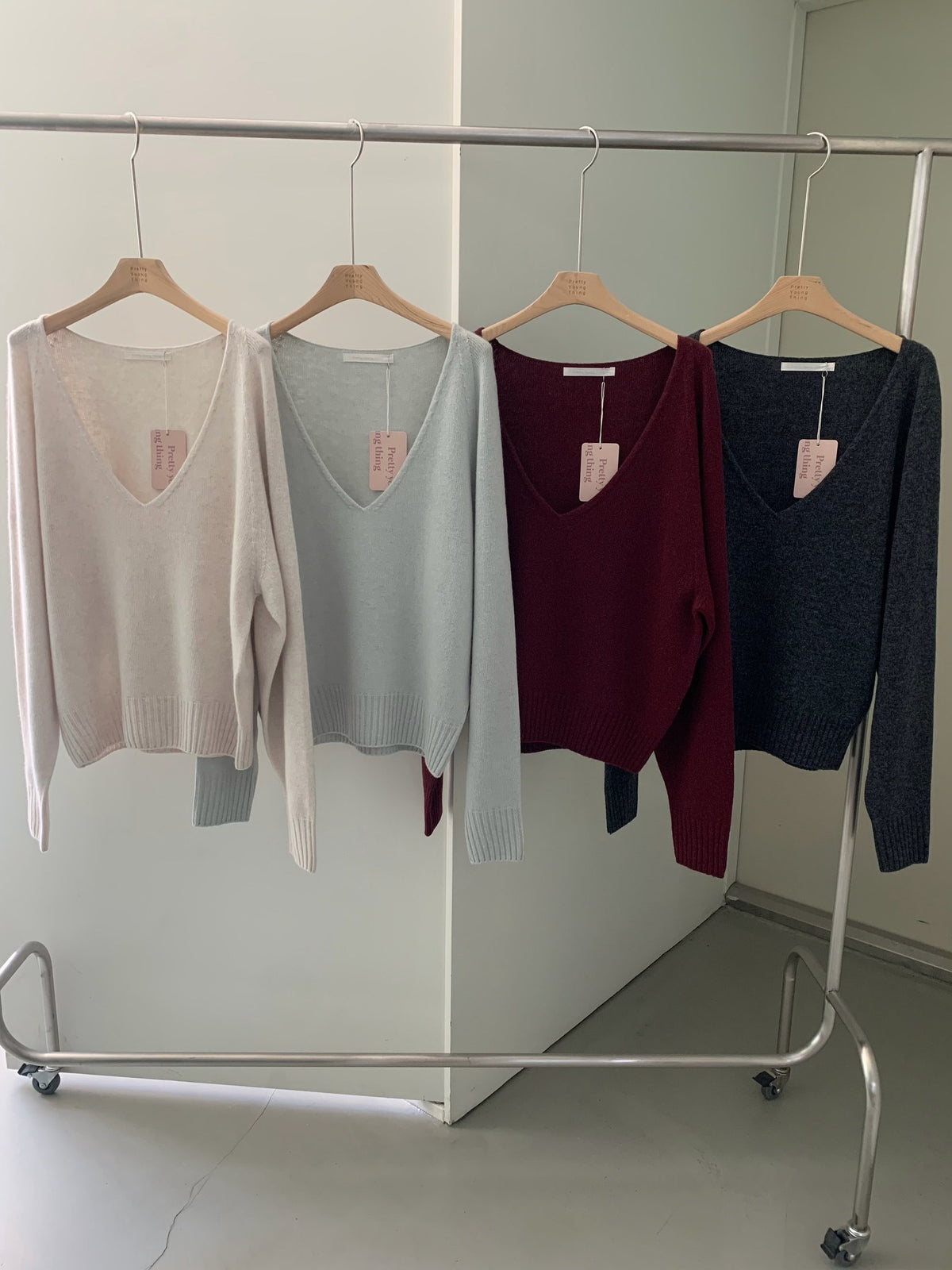 all in wholgar v-knit-4col