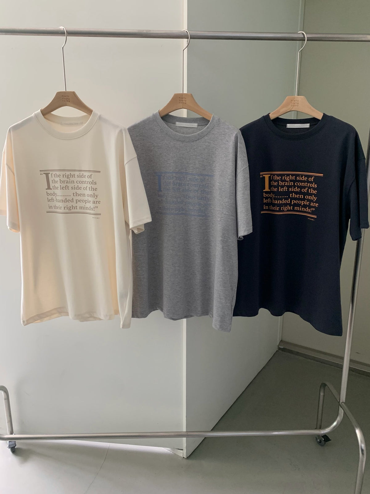 lettering print T-3col