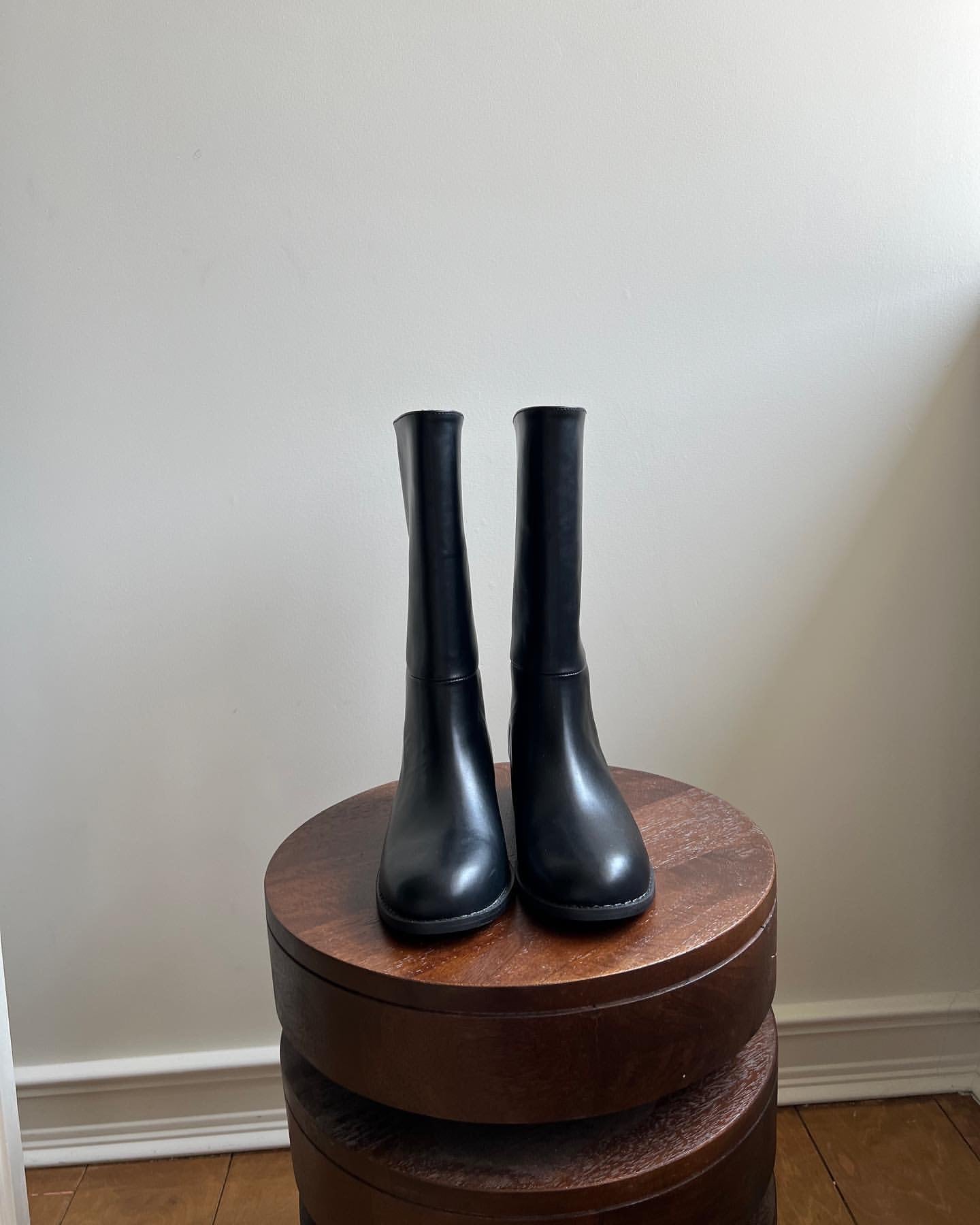 round middle boots